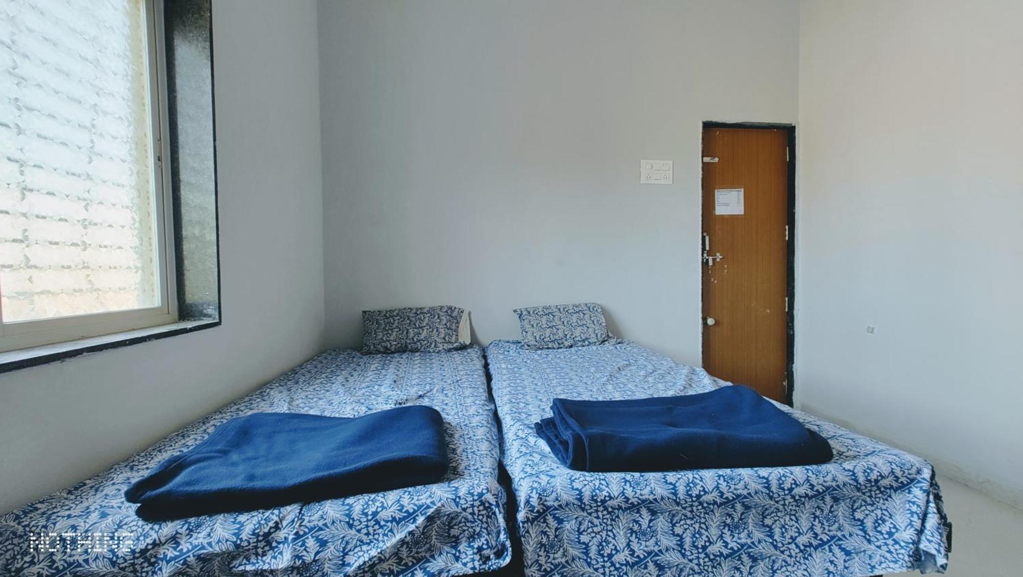 Hotel Aadishkti Bhakt Nivas Tuljapur Zewnętrze zdjęcie